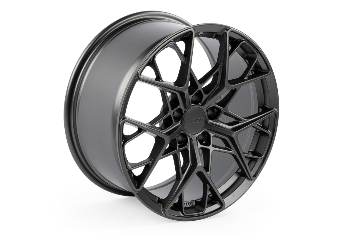 APR A02 Flow Formed 18x8.5