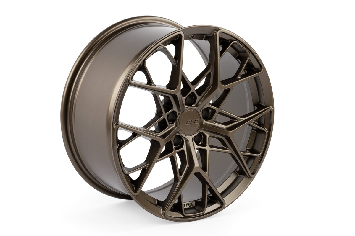 APR A02 Flow Formed 18x8.5